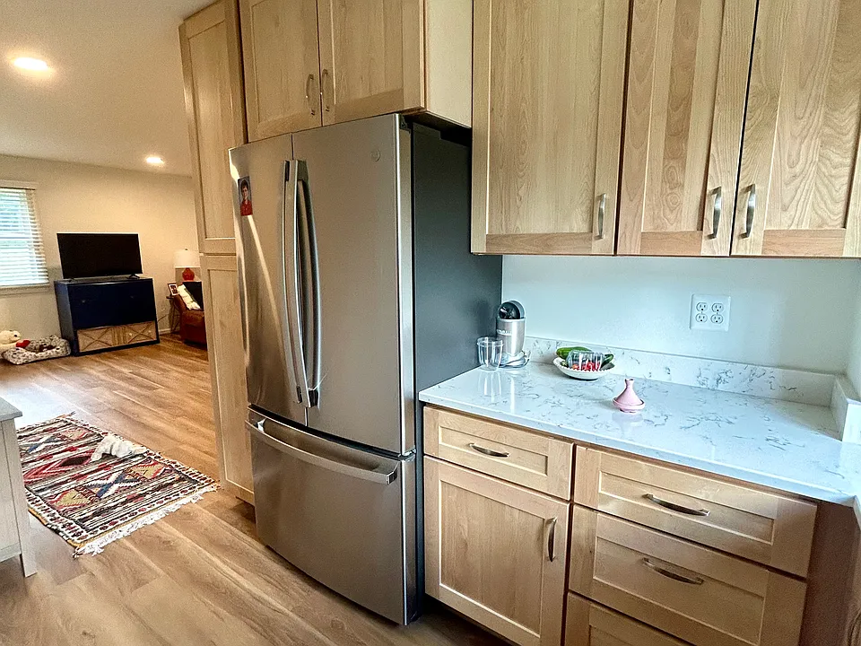39977 Peacock Cir