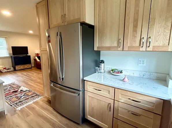 39977 Peacock Cir, Paeonian Springs, VA 20129