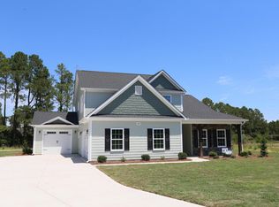 434 Goldenleaf Dr, Whispering Pines, NC 28327