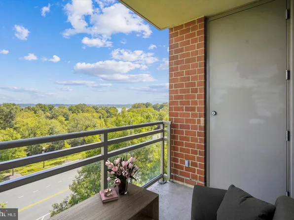 3650 S Glebe Rd Unit 454, Arlington, VA 22202