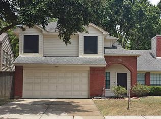 16326 Chimneystone Dr, Houston, TX 77095