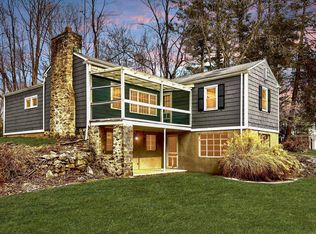 69 Comstock Hill Ave, Norwalk, CT 06850