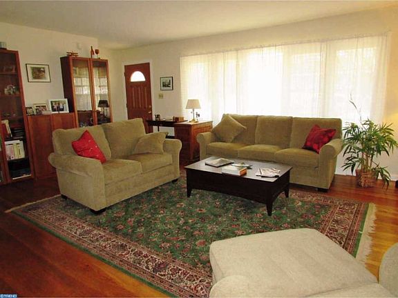 3rd image of 106 Wynnwood Dr