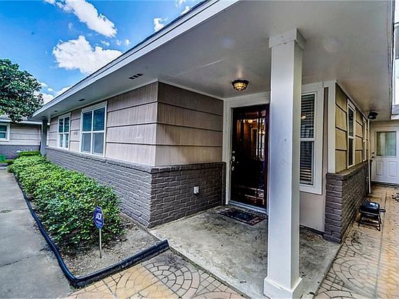 2nd image of 4405 Marina St #B