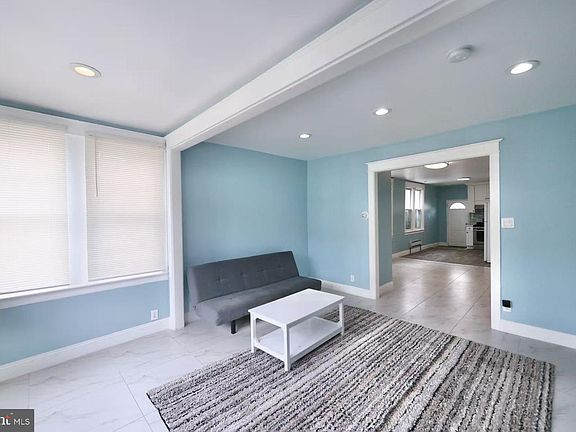 5th image of 6119 Montague St