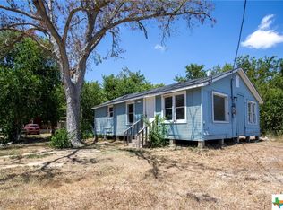 604 3rd St, Vanderbilt, TX 77991