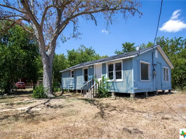 604 3rd St, Vanderbilt, TX 77991