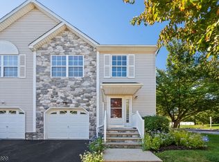 1 Edith Dr, Somerset, NJ 08873