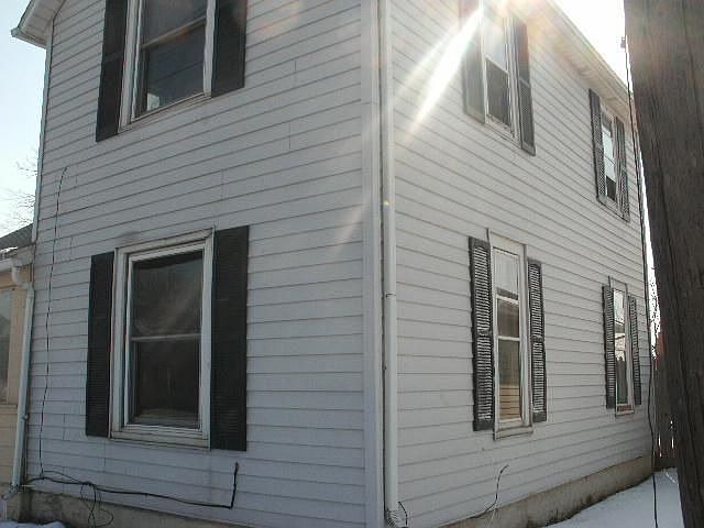 2nd image of 506 Railroad Ave