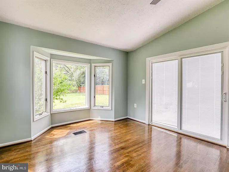 123 Bellview Ave — Photo 14