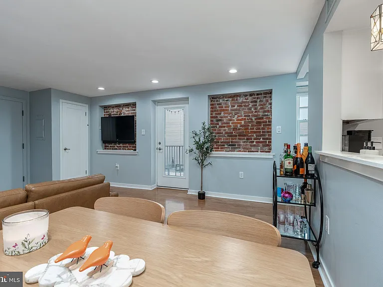 136 N 2nd St #38-2A — Photo 5