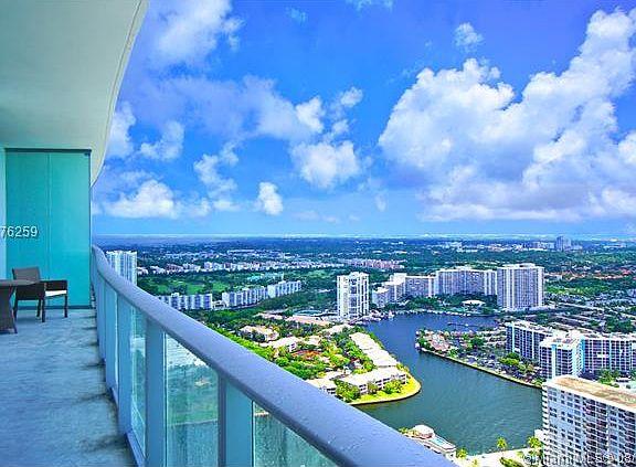 5th image of 4111 S Ocean Dr Unit Lph6