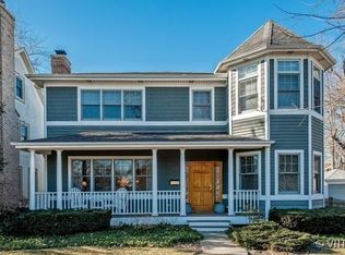 739 10th St, Wilmette, IL
