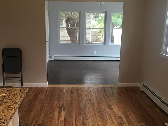 5th image of 26 Edinburgh Dr
