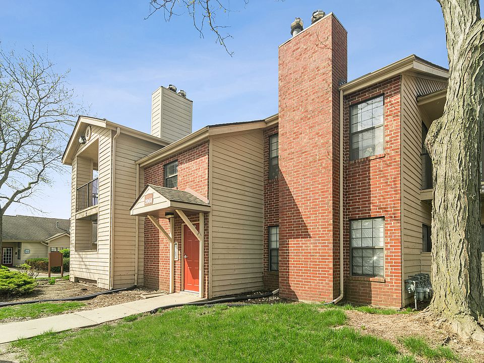 1st image of 2060 N Rand Rd APT 204
