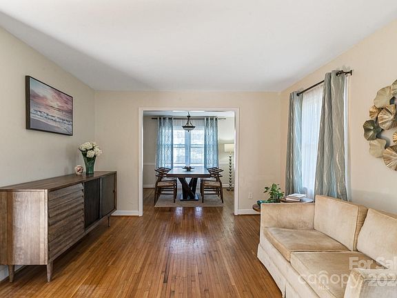 3rd image of 6637 Somersworth Dr