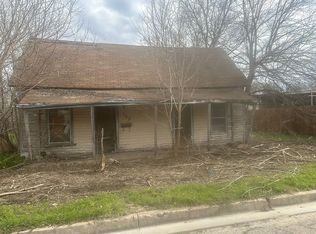 103 S Williams St, West, TX 76691