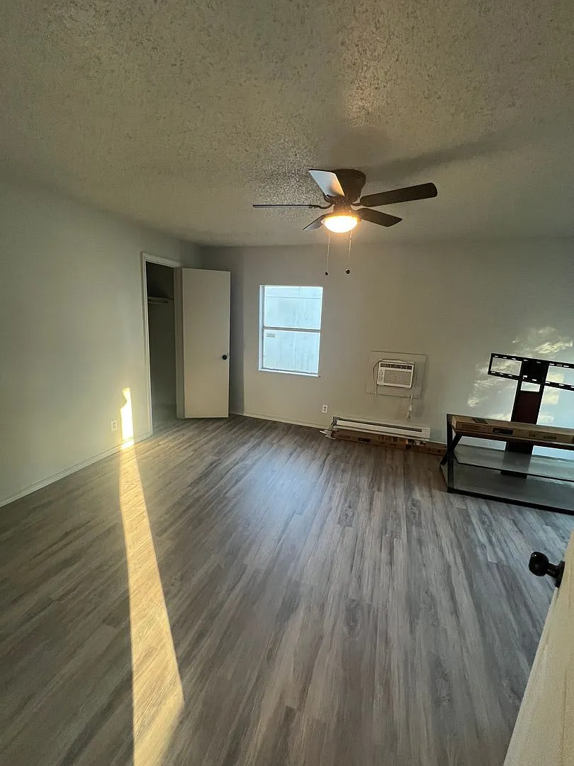 11th Rentals — Photo 2