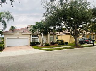 4297 Diamond Ter, Fort Lauderdale, FL 33331
