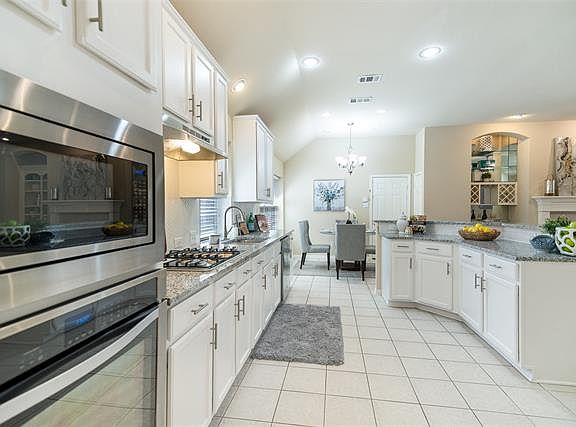 5th image of 8531 Turnberry Dr