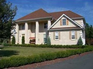 1 Woods Edge Dr, Jackson, NJ 08527