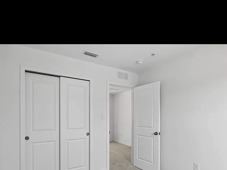 214 Clement Loop — Photo 1