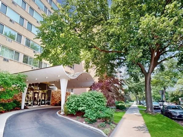 151 N Kenilworth Ave APT 3E, Oak Park, IL 60301