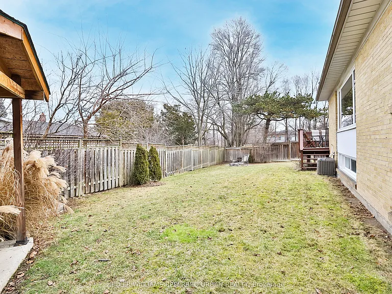 12 Firthway Ct #LOWER — Photo 9