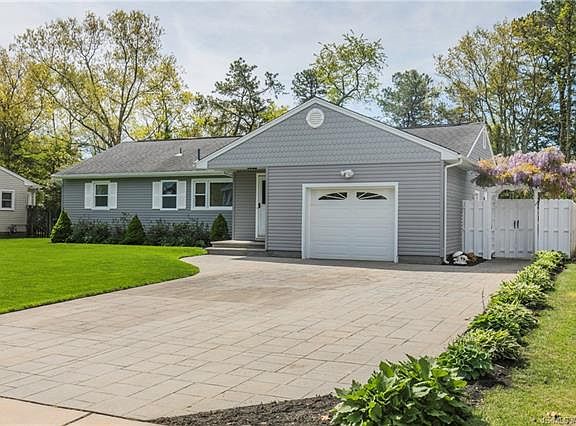 2nd image of 59 Oak Hill Dr