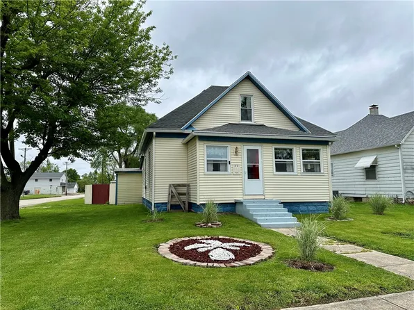1828 Dakota Ave, Mattoon, IL 61938
