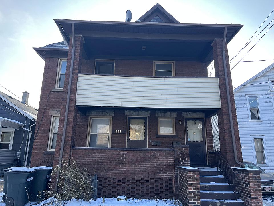 1st image of 225 W 18th St #1