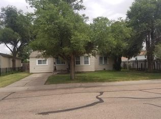 1805 Chesterfield St, Garden City, KS 67846