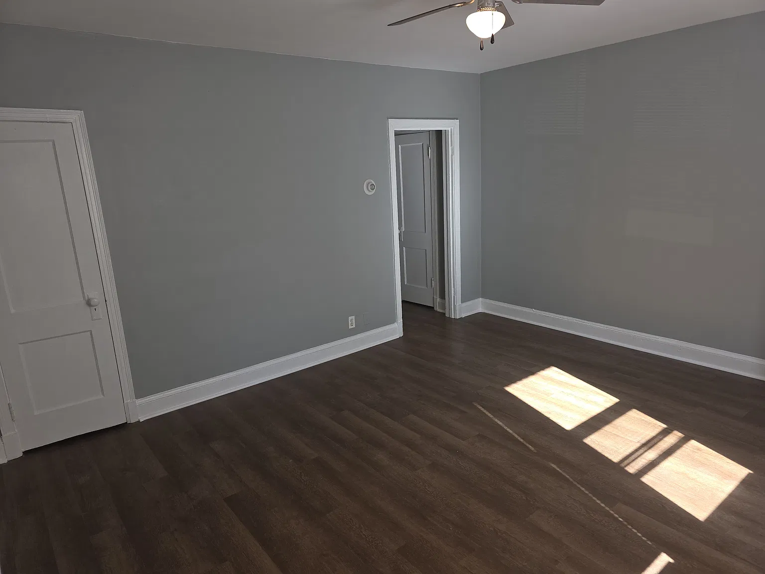 1822 C St SE — Photo 3
