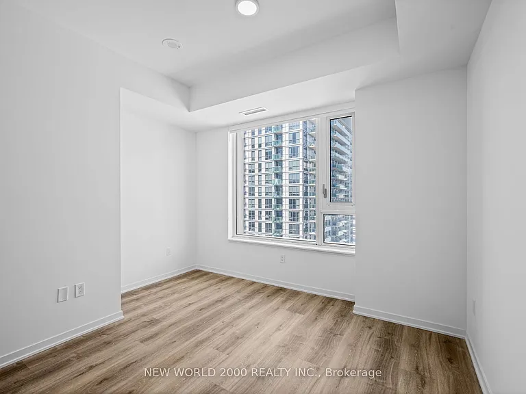101 Roehampton Ave #2213 — Photo 13