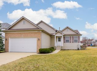 12154 Heritage Meadows Dr, Plainfield, IL 60585