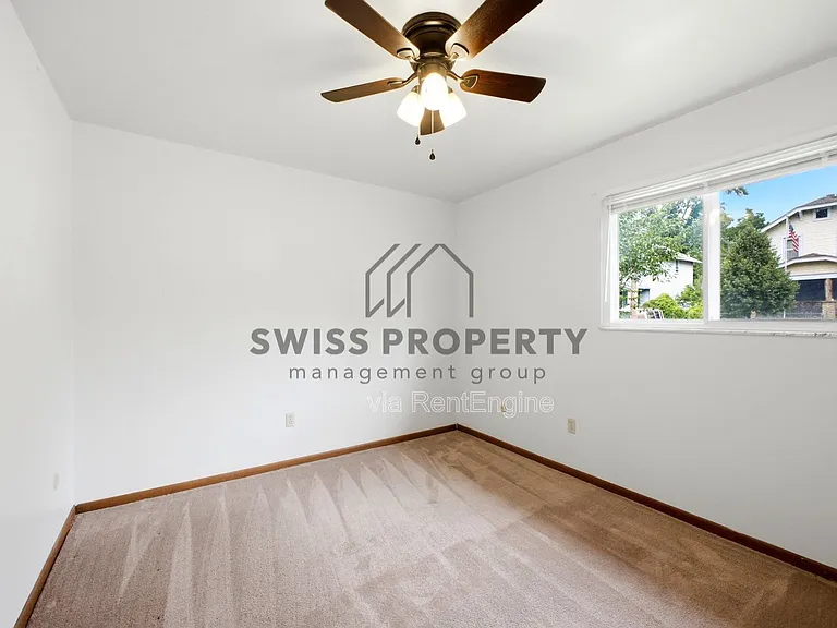 1567 Briarwood Ave — Photo 16