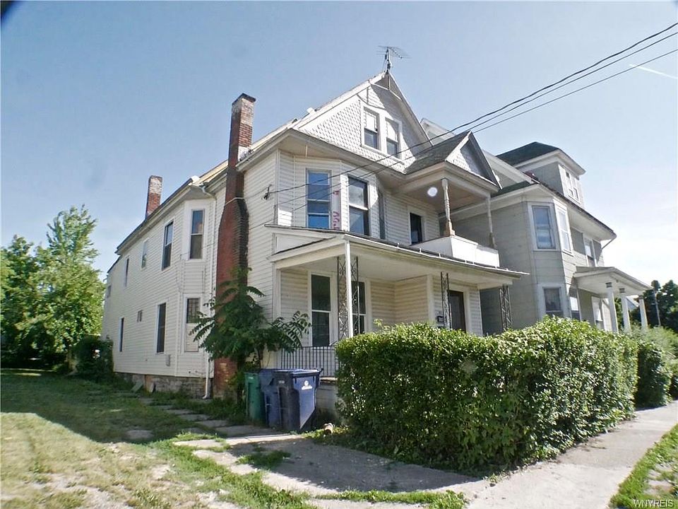 2nd image of 185 Hampshire St