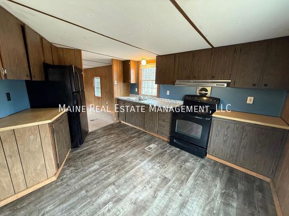 14 Hall Dr