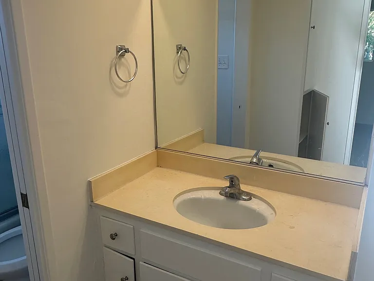 382 Molino Ave #4 — Photo 10