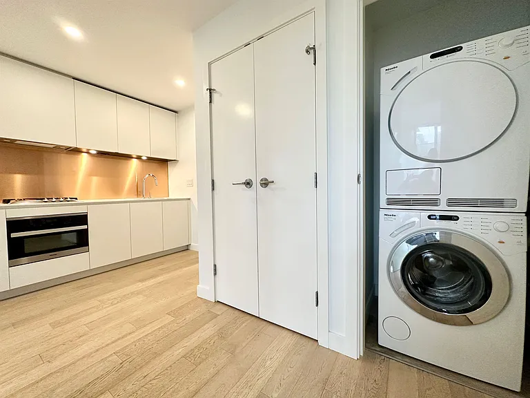 1480 Howe St #2610 — Photo 3