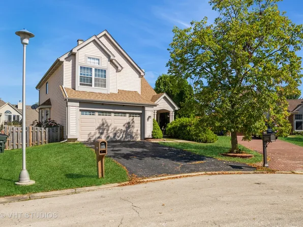 1705 Penny Ct, Bartlett, IL 60103