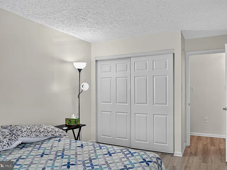 6929 Clearwind Ct #B — Photo 13