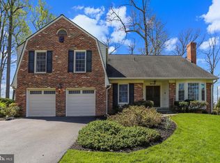 9016 Copenhaver Dr, Rockville, MD 20854