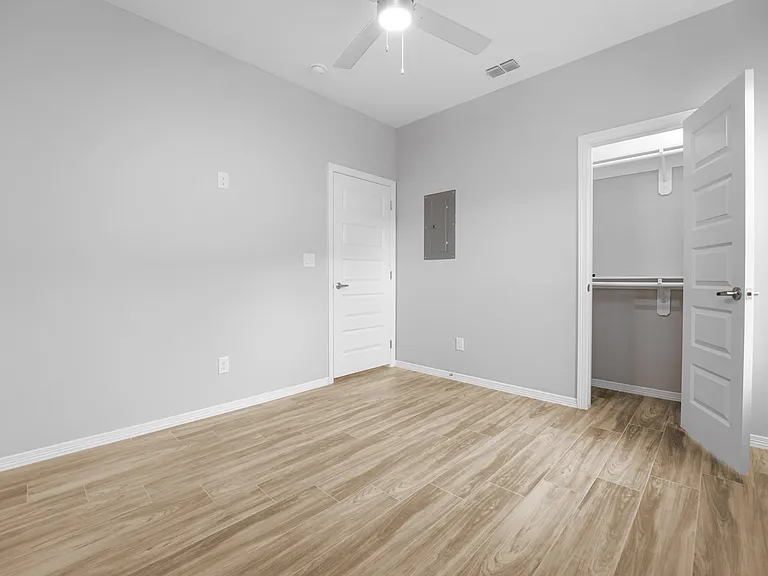 2306 N 37th Ln #2 — Photo 11