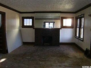 1st image of 396 Beechwood Dr