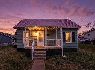 227 E Lincoln St, New Lexington, OH 43764