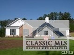 15 Pinewood Cir, Winterville, GA 30683