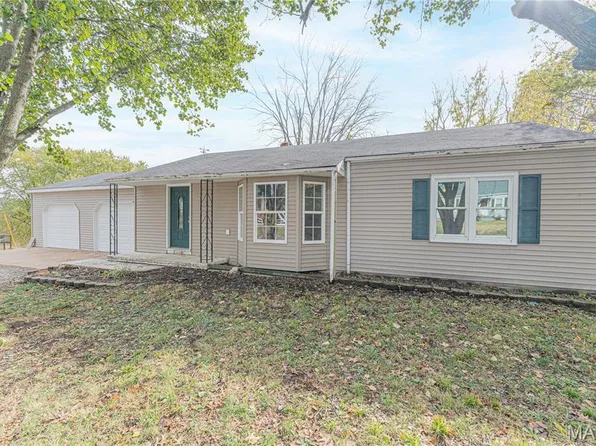 904 E Main St, Marthasville, MO 63357