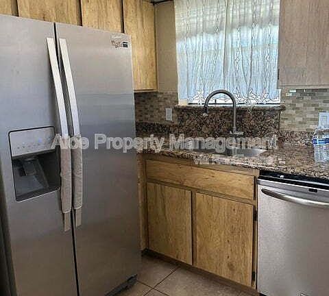5th image of 3411 W Monona Dr
