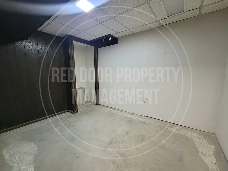 1402 W Lotus St — Photo 16